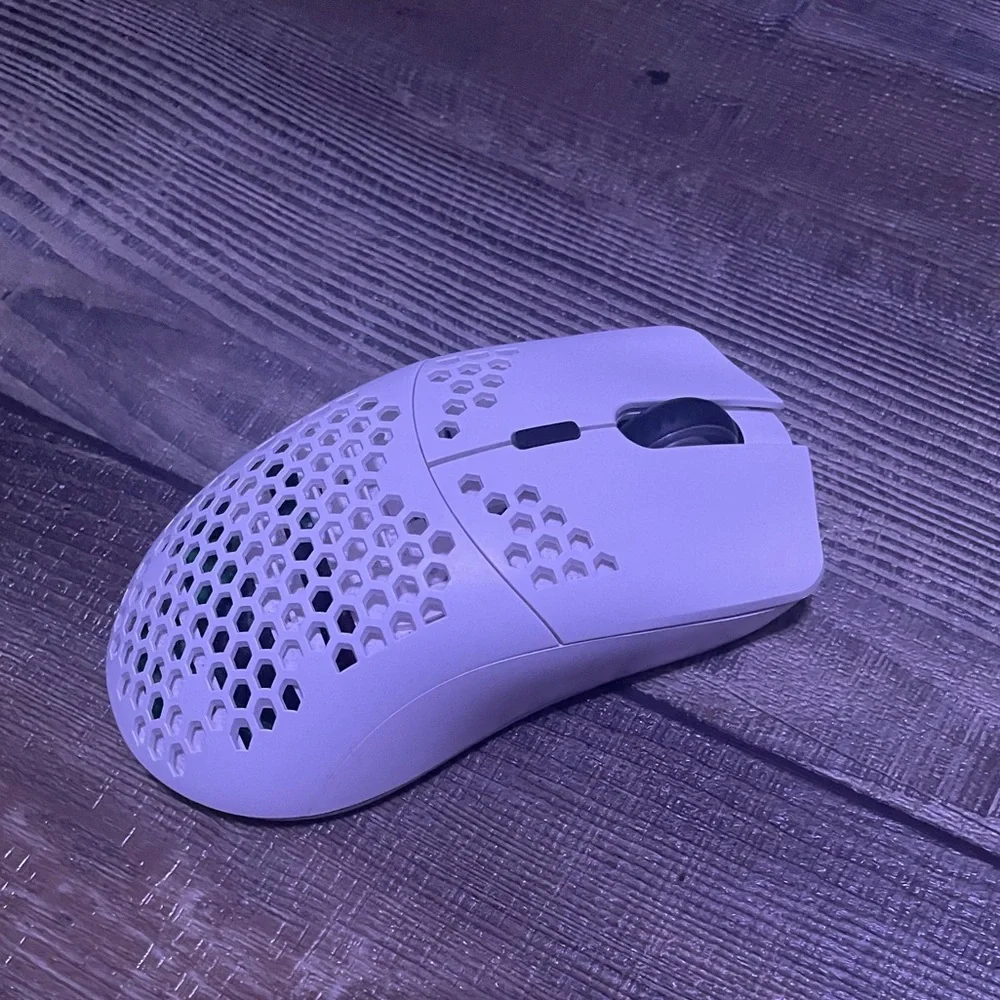 super light mouse lights up every color white brand new